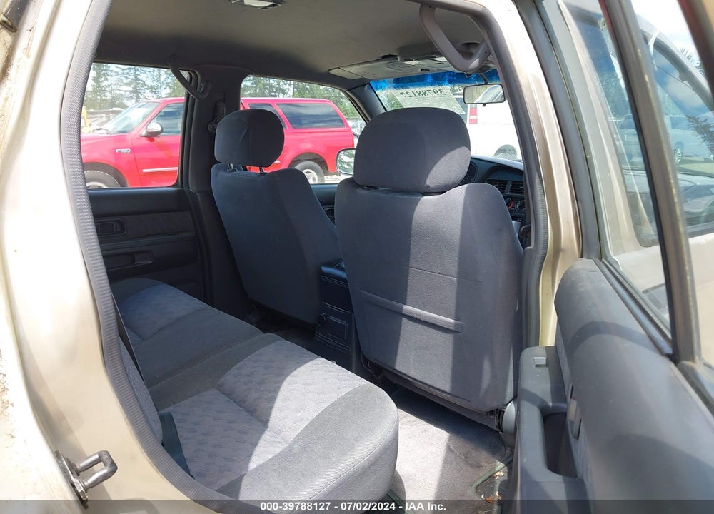 1996 NISSAN PATHFINDER LE/SE/XE VIN: JN8AR05Y0TW043591