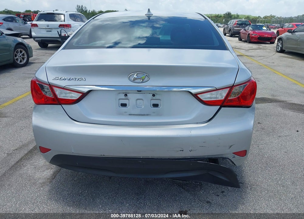 2014 HYUNDAI SONATA GLS VIN: 5NPEB4AC5EH923407