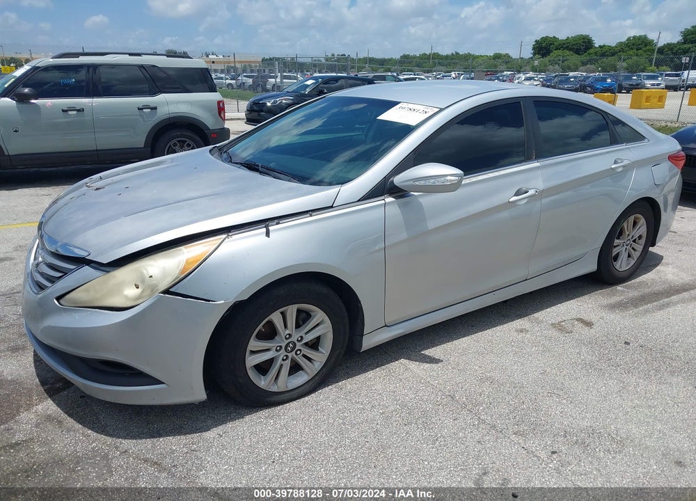 2014 HYUNDAI SONATA GLS VIN: 5NPEB4AC5EH923407