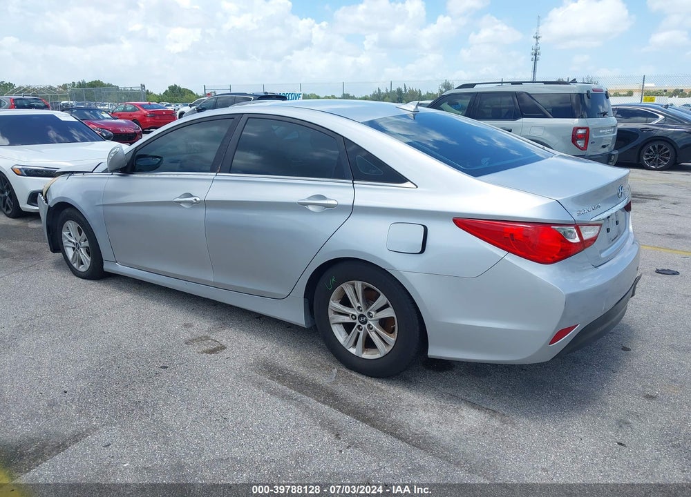 2014 HYUNDAI SONATA GLS VIN: 5NPEB4AC5EH923407