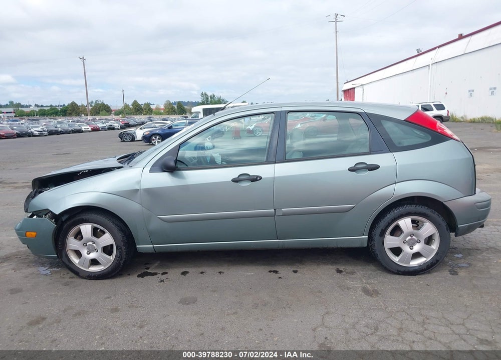 2005 FORD FOCUS ZX5 VIN: 3FAFP37N65R102053