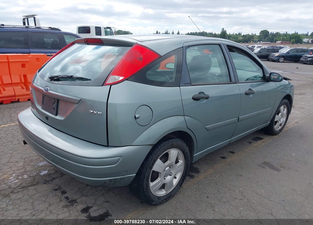 2005 FORD FOCUS ZX5 VIN: 3FAFP37N65R102053
