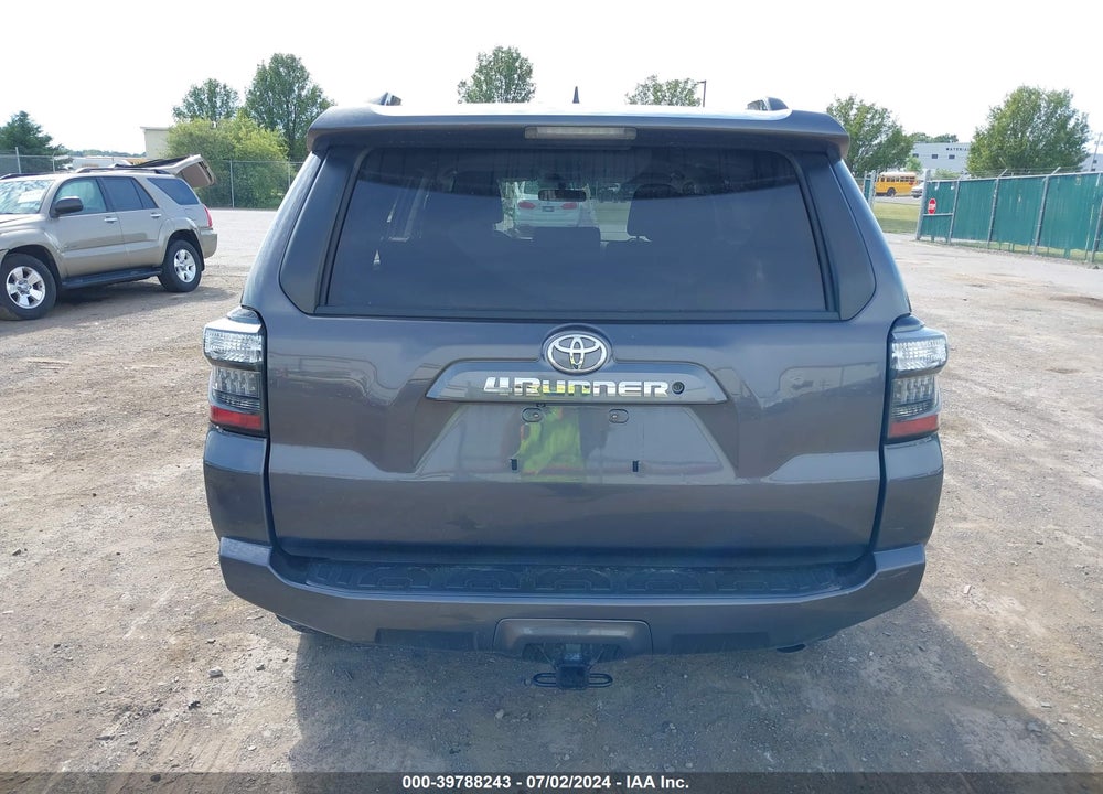 2018 TOYOTA 4RUNNER SR5 VIN: JTEBU5JR5J5504020
