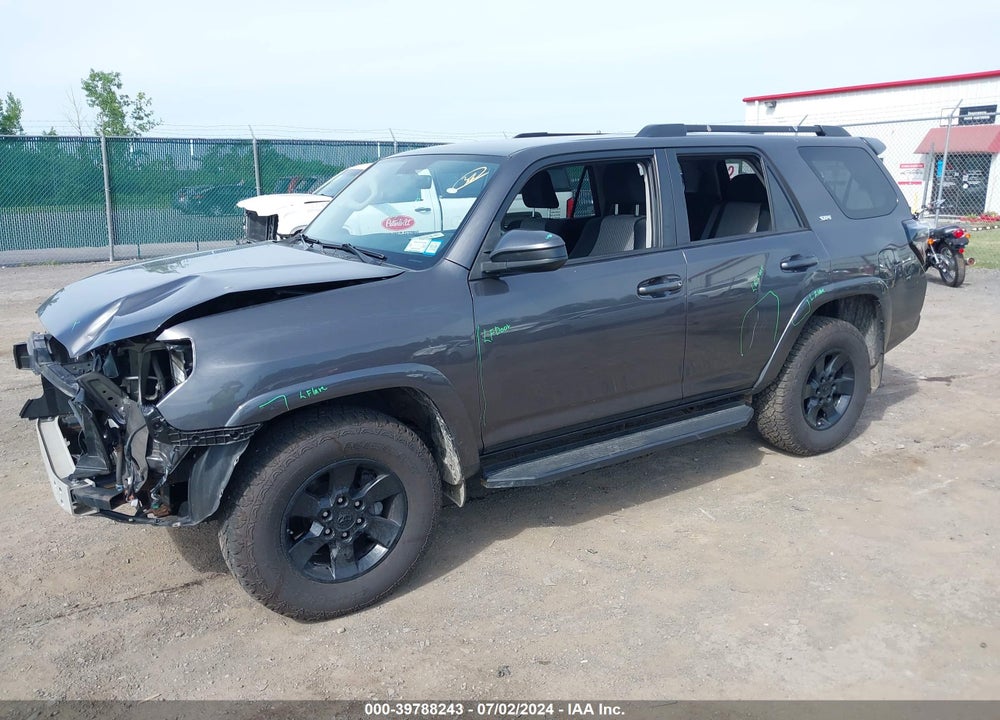 2018 TOYOTA 4RUNNER SR5 VIN: JTEBU5JR5J5504020