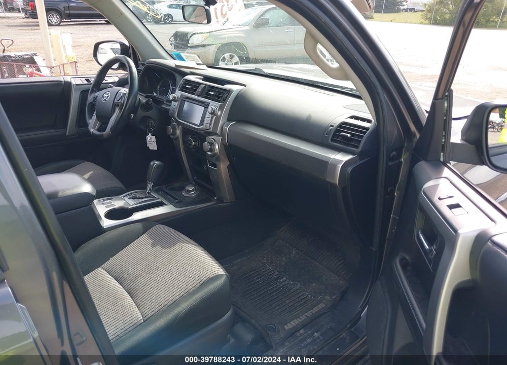 2018 TOYOTA 4RUNNER SR5 VIN: JTEBU5JR5J5504020