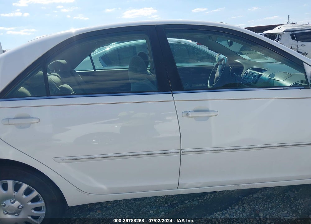 2002 TOYOTA CAMRY VIN: 4T1BE32K82U095389