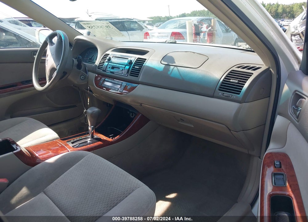 2002 TOYOTA CAMRY VIN: 4T1BE32K82U095389