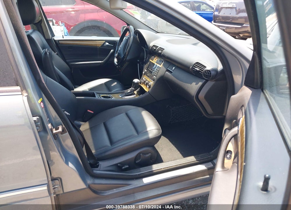 2007 MERCEDES-BENZ C 230 SPORT VIN: WDBRF52H77A939199