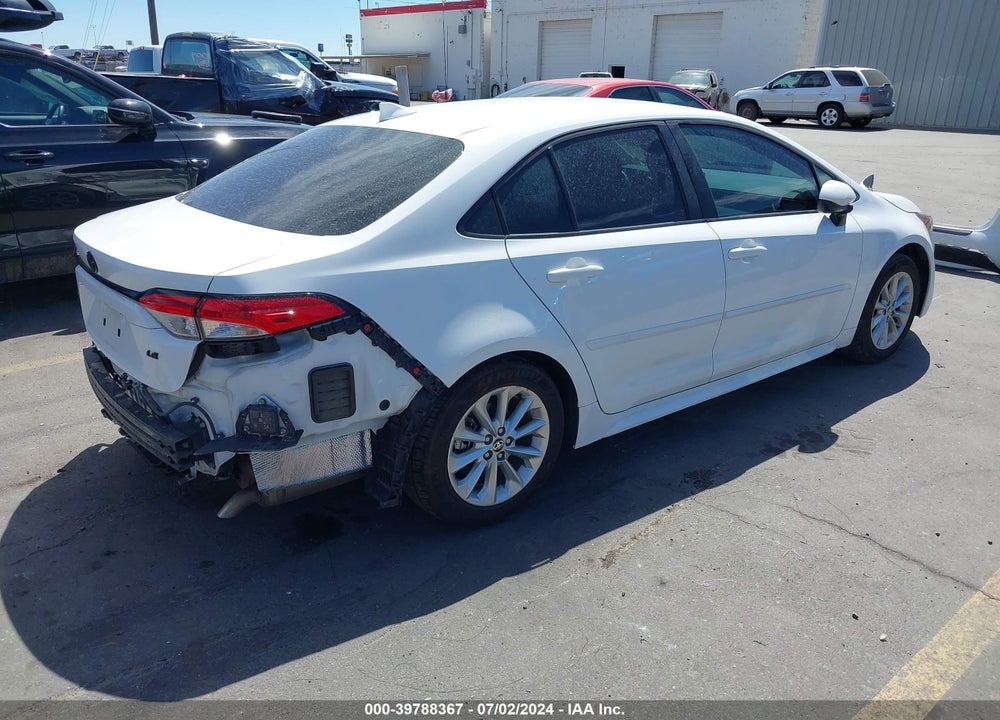 2022 TOYOTA COROLLA LE VIN: 5YFVPMAE1NP301876