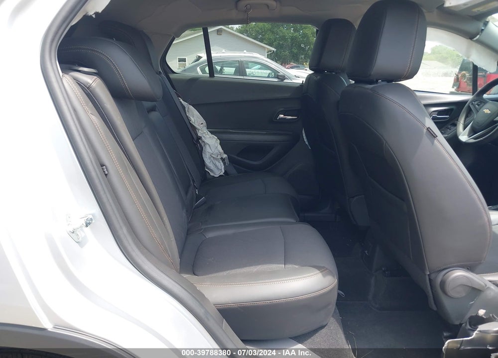 2022 CHEVROLET TRAX AWD LT VIN: KL7CJPSM5NB561547