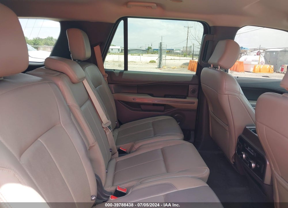 2018 FORD EXPEDITION XLT VIN: 1FMJU1HT9JEA13214