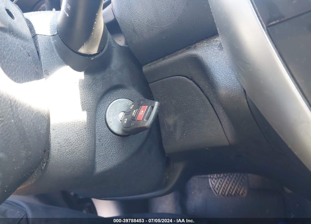 2016 NISSAN VERSA 1.6 SV VIN: 3N1CN7AP1GL883609