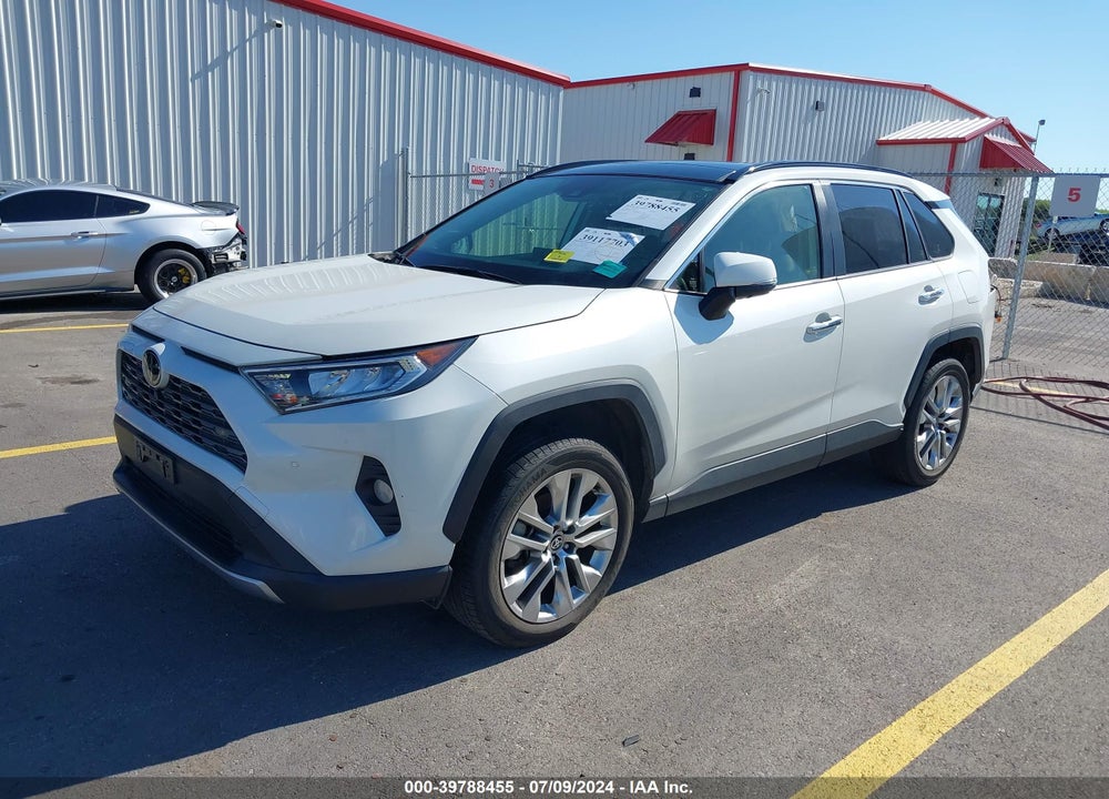 2021 TOYOTA RAV4 LIMITED VIN: JTMN1RFV3MD083531