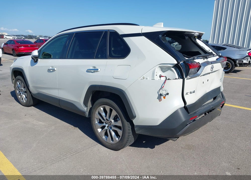 2021 TOYOTA RAV4 LIMITED VIN: JTMN1RFV3MD083531