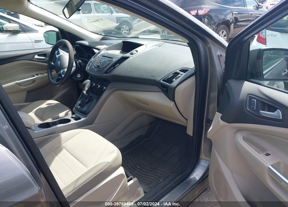 2014 FORD ESCAPE SE VIN: 1FMCU0GX7EUC93556