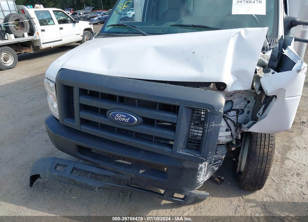 2018 FORD E-350 CUTAWAY VIN: 1FDWE3FS6JDC00232