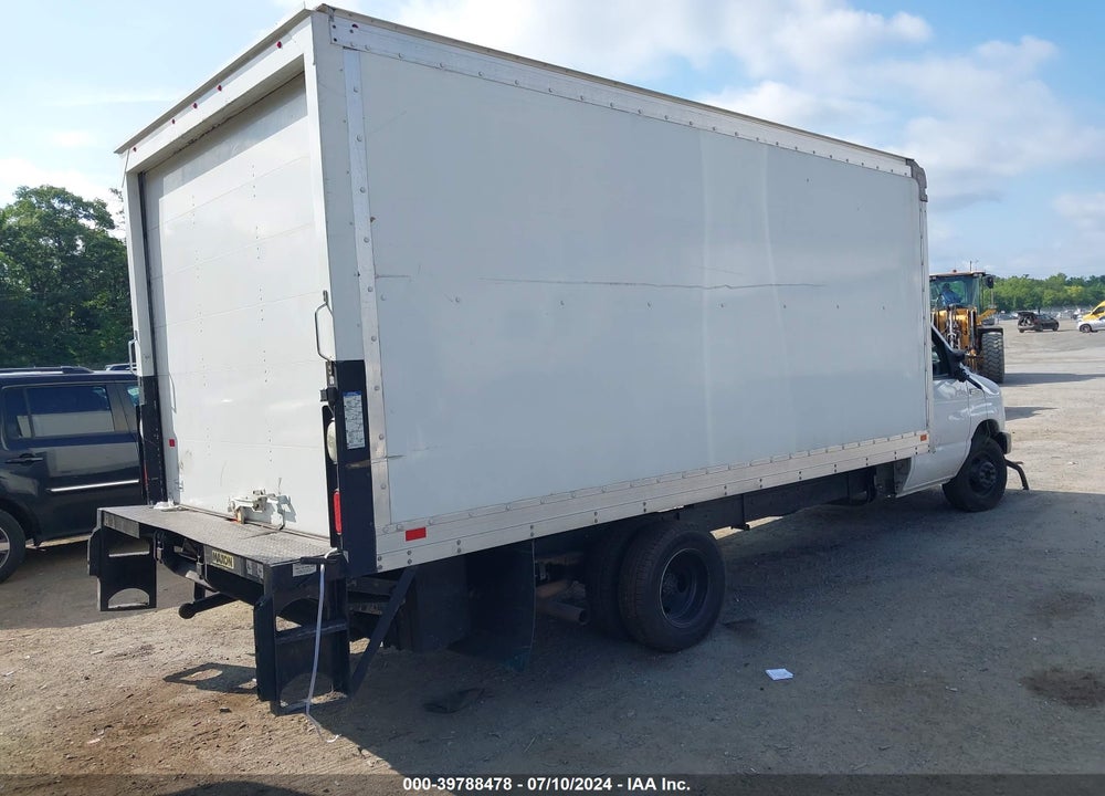 2018 FORD E-350 CUTAWAY VIN: 1FDWE3FS6JDC00232