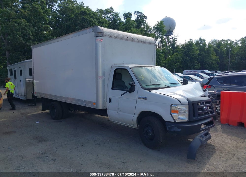 2018 FORD E-350 CUTAWAY VIN: 1FDWE3FS6JDC00232