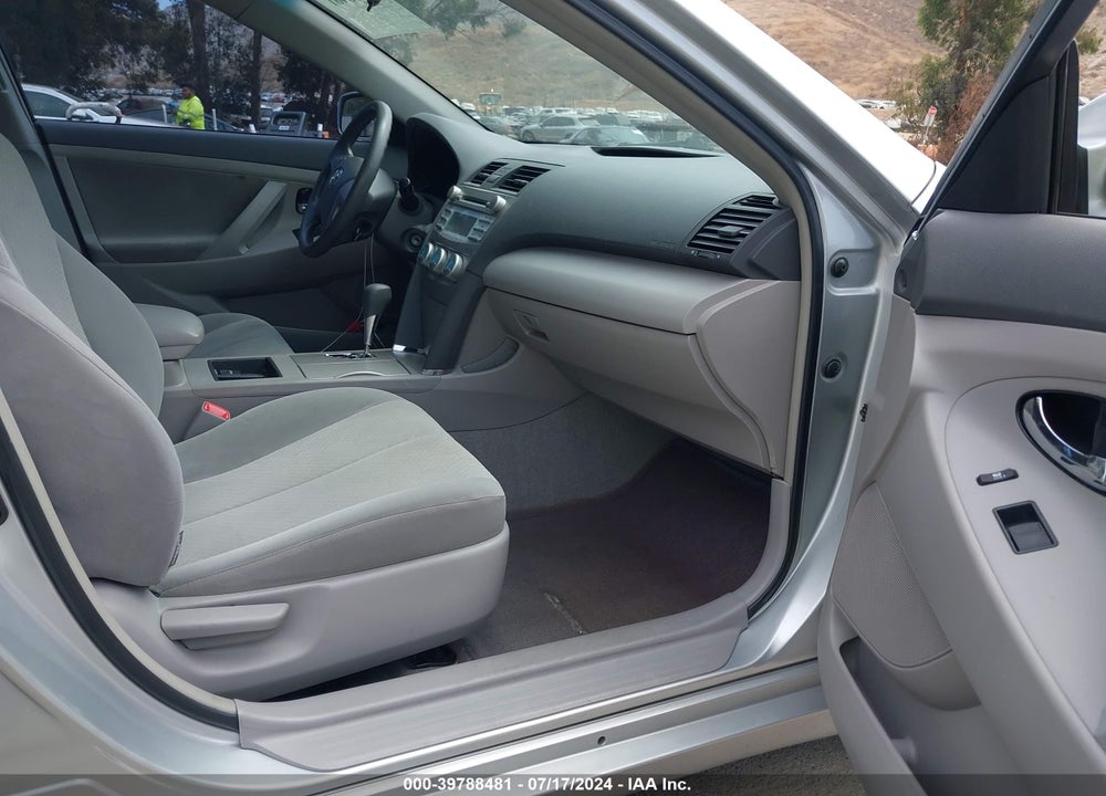 2007 TOYOTA CAMRY LE V6 VIN: 4T1BK46K67U012641