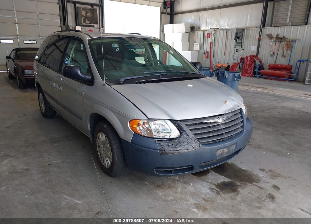 2007 CHRYSLER TOWN & COUNTRY VIN: 1A4GJ45R17B246350