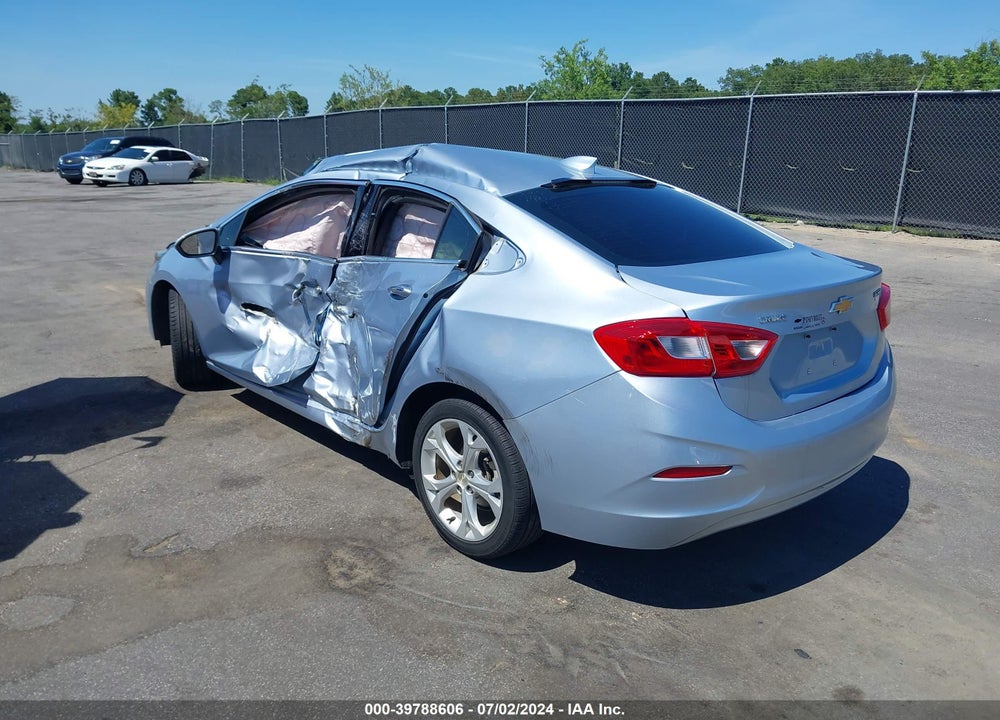 2017 CHEVROLET CRUZE VIN: 1G1BF5SM0H7186817