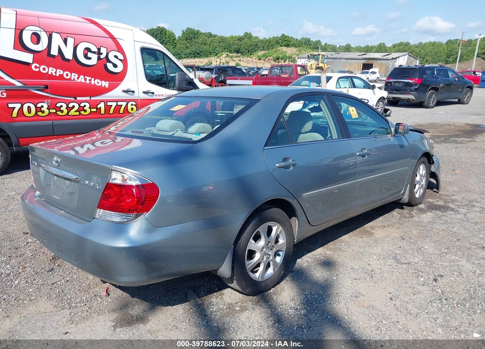 2006 TOYOTA CAMRY XLE VIN: 4T1BE30K26U703299