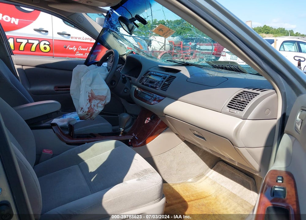 2006 TOYOTA CAMRY XLE VIN: 4T1BE30K26U703299