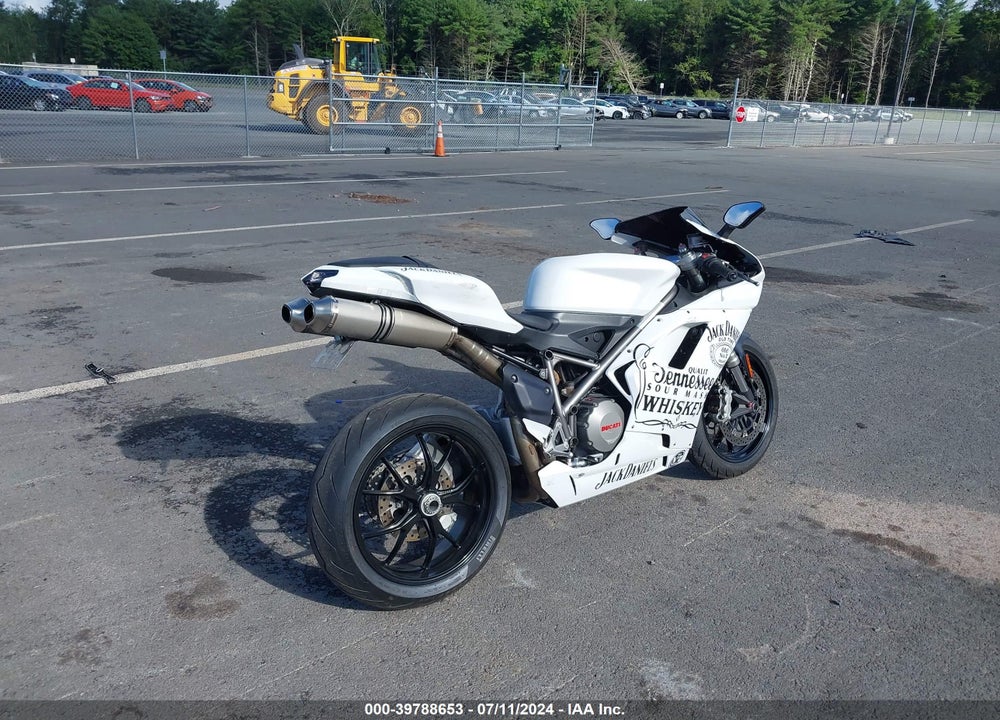 2010 DUCATI 848 VIN: ZDM1XBGV3AB011792