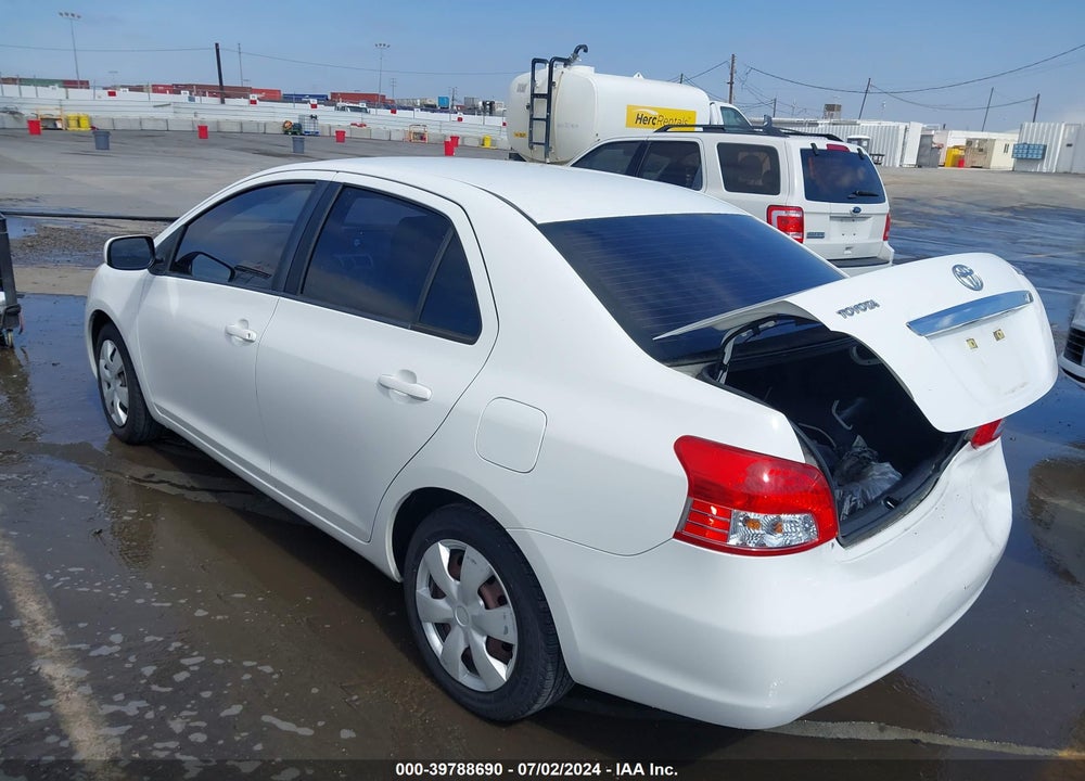 2011 TOYOTA YARIS VIN: JTDBT4K36BL000391
