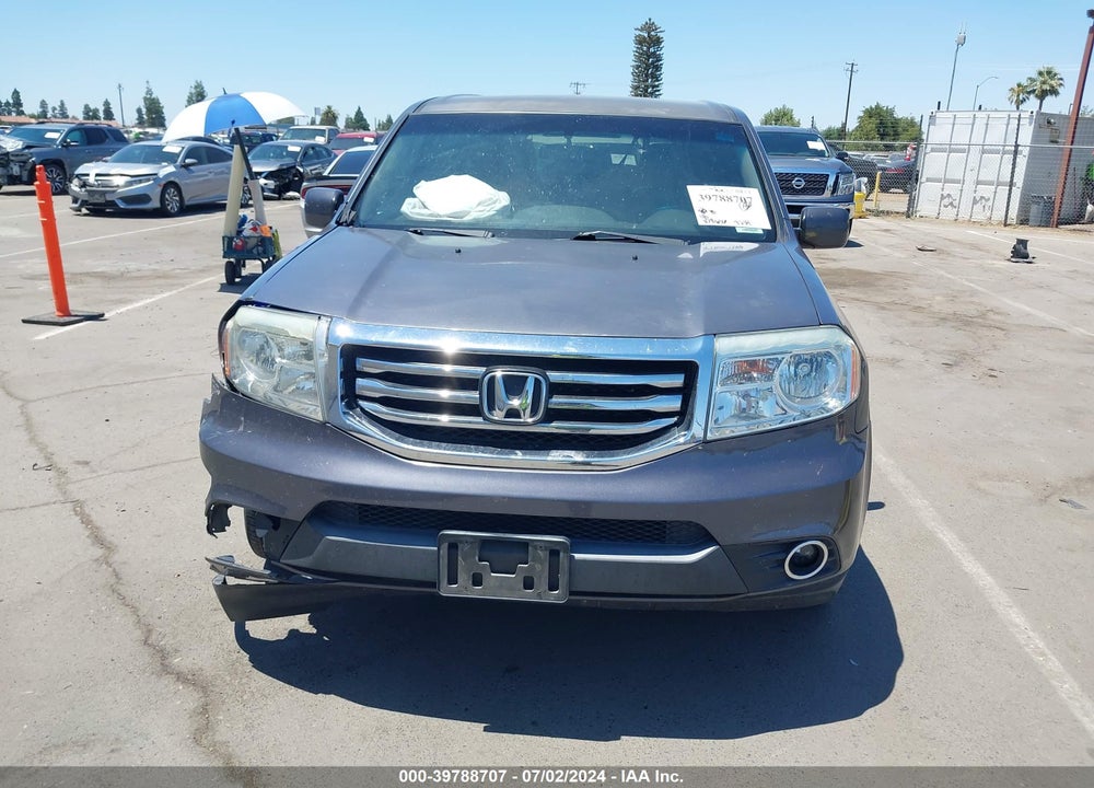 2015 HONDA PILOT LX VIN: 5FNYF3H26FB011524
