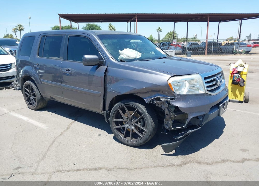 2015 HONDA PILOT LX VIN: 5FNYF3H26FB011524