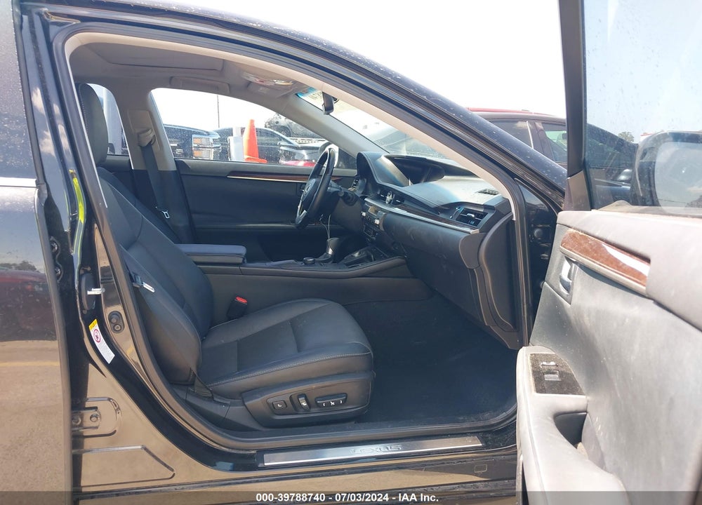 2017 LEXUS ES 350 VIN: 58ABK1GG4HU047777