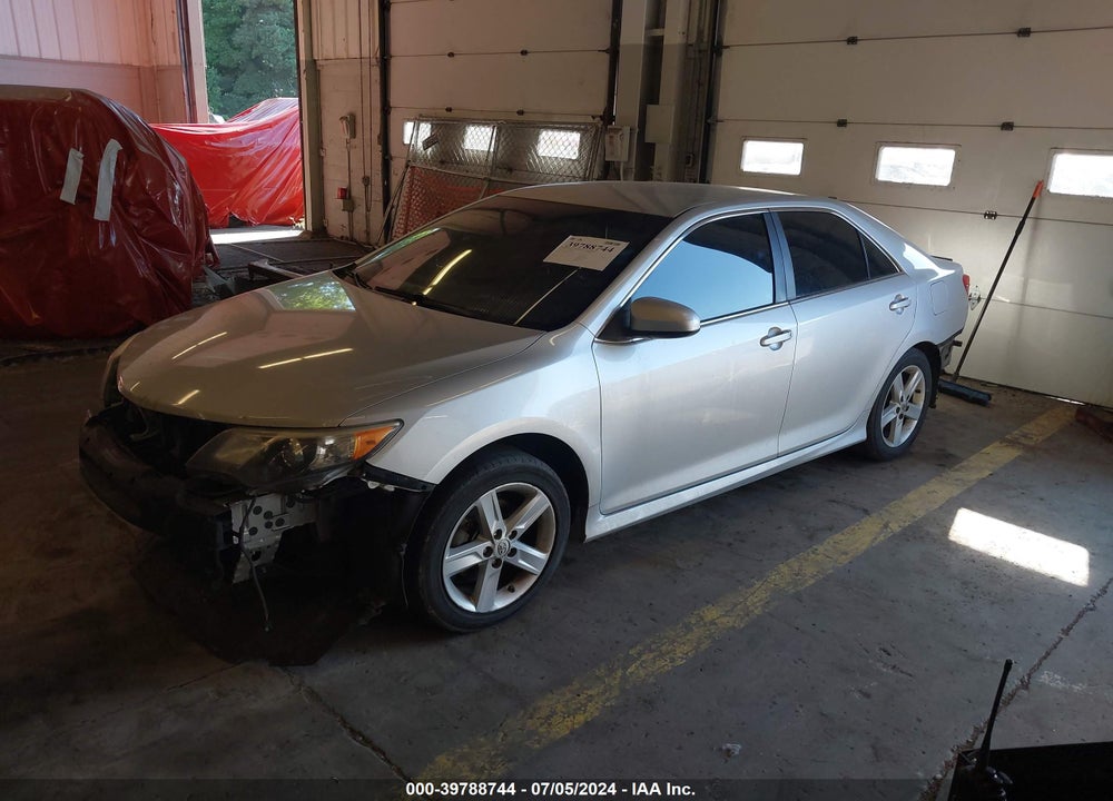 2014 TOYOTA CAMRY SE VIN: 4T1BF1FK6EU330694