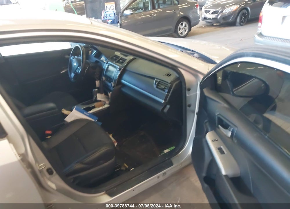 2014 TOYOTA CAMRY SE VIN: 4T1BF1FK6EU330694