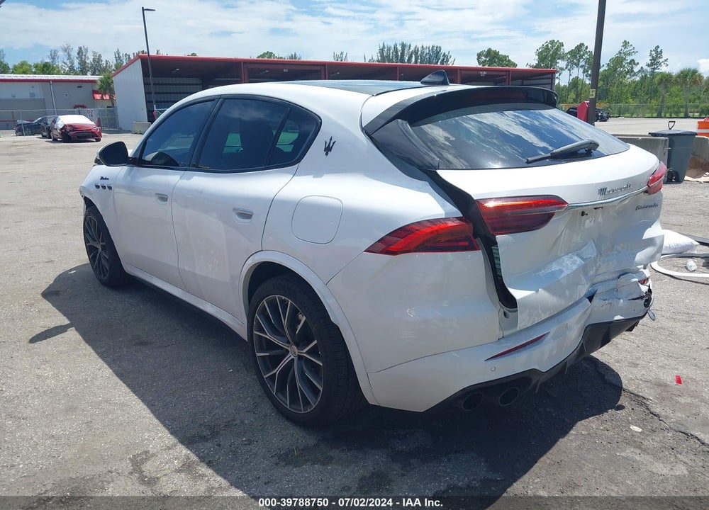 2023 MASERATI GRECALE MODENA VIN: ZN682AVM7P7432275