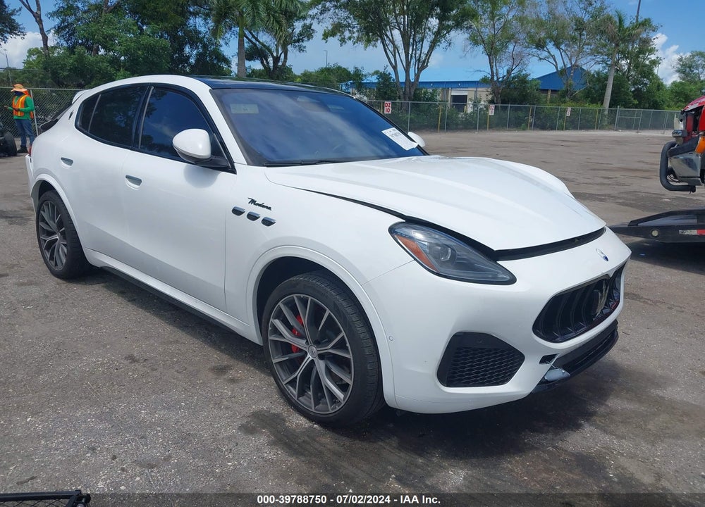 2023 MASERATI GRECALE MODENA VIN: ZN682AVM7P7432275