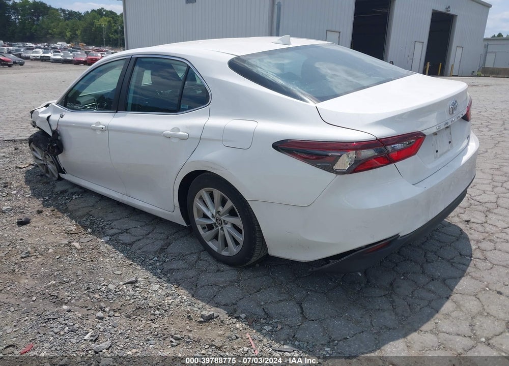 2021 TOYOTA CAMRY LE VIN: 4T1C11AK2MU591846