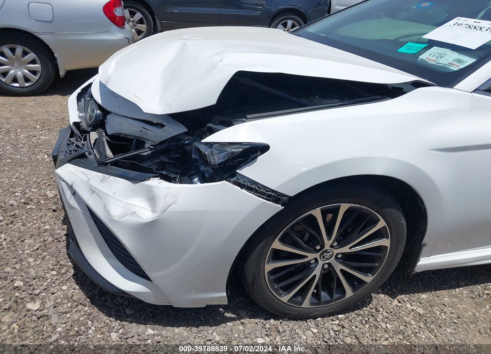 2018 TOYOTA CAMRY SE VIN: JTNB11HK7J3006231