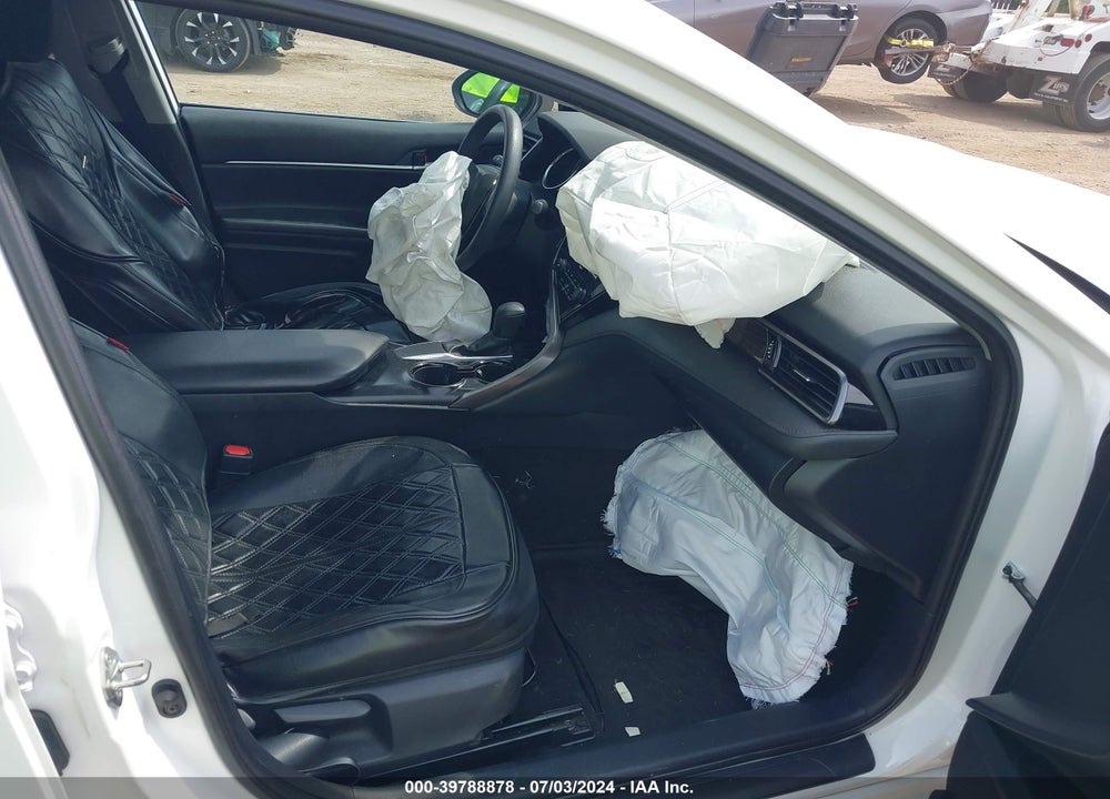 2020 TOYOTA CAMRY LE VIN: 4T1L11AK3LU972877