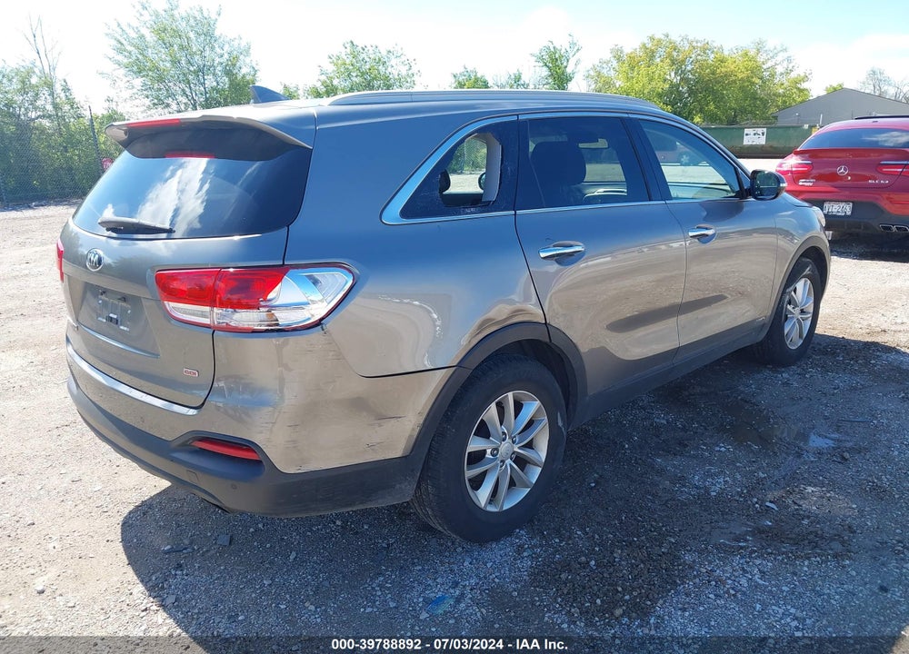 2016 KIA SORENTO 2.4L LX VIN: 5XYPGDA3XGG032369
