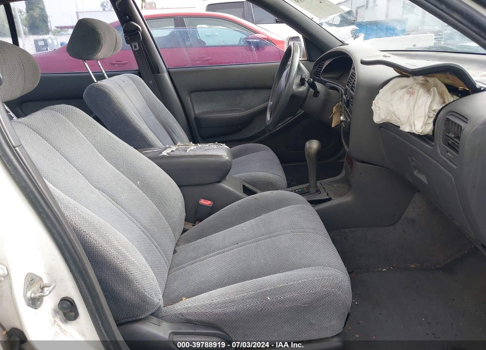1994 TOYOTA CAMRY LE VIN: 4T1GK12E5RU034671