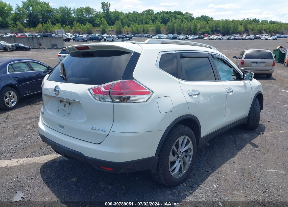 2015 NISSAN ROGUE SL VIN: 5N1AT2MV8FC878047