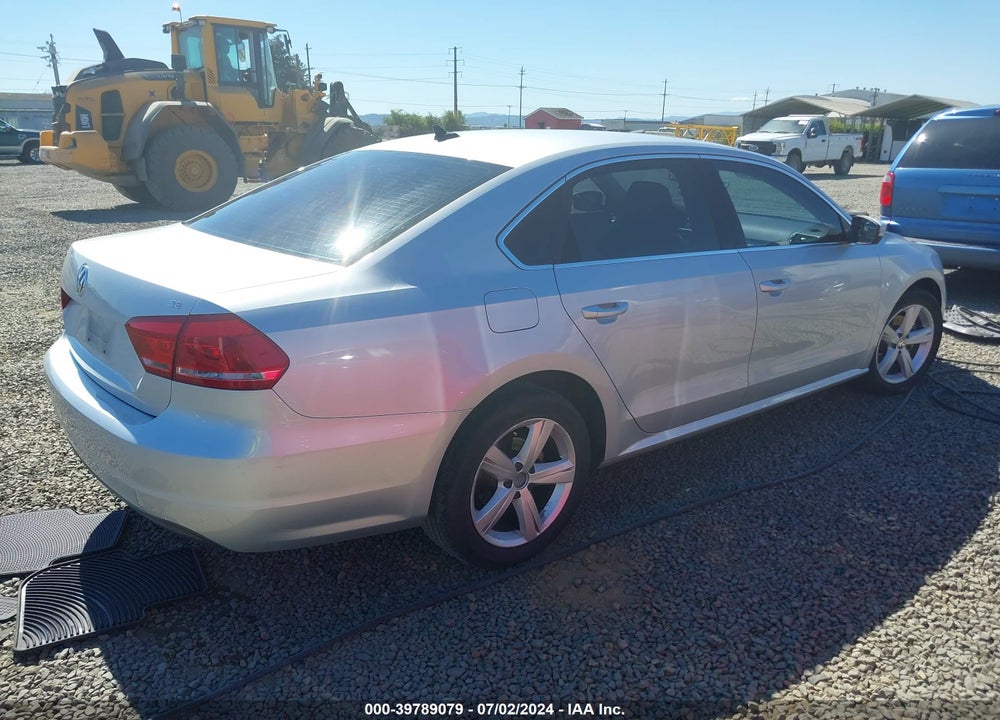 2013 VOLKSWAGEN PASSAT 2.5L SE VIN: 1VWBP7A34DC009548