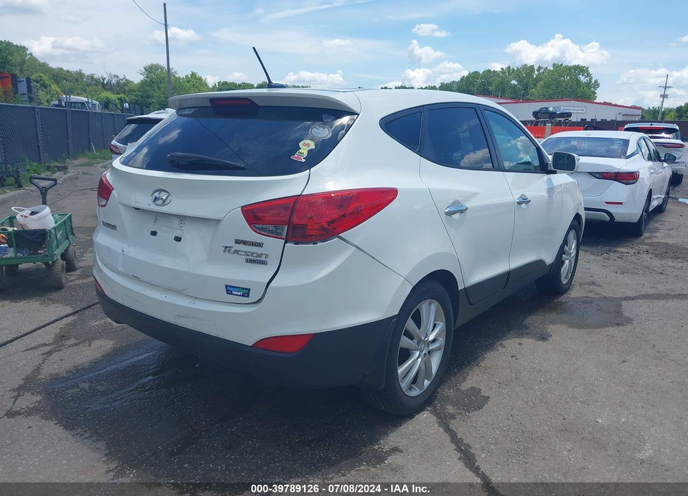 2011 HYUNDAI TUCSON LIMITED VIN: KM8JU3AC3BU290390