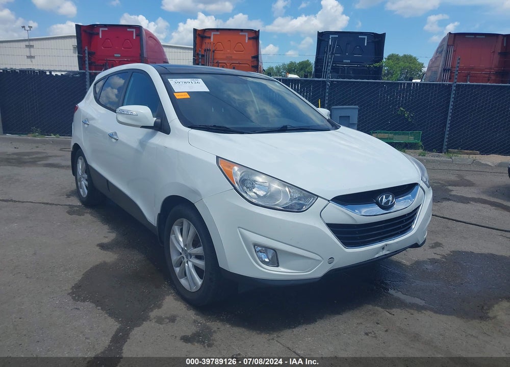 2011 HYUNDAI TUCSON LIMITED VIN: KM8JU3AC3BU290390