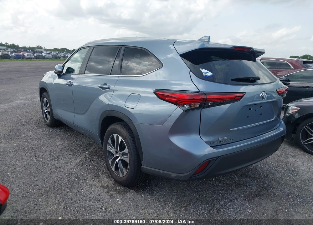 2023 TOYOTA HIGHLANDER XLE VIN: 5TDKDRAH1PS033487