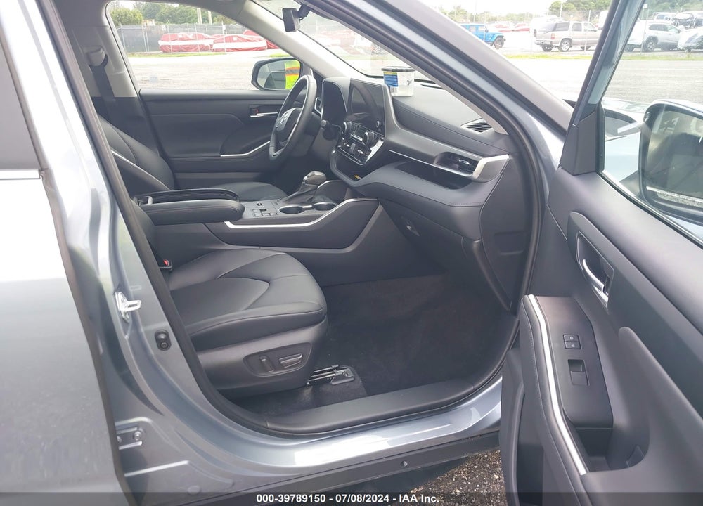 2023 TOYOTA HIGHLANDER XLE VIN: 5TDKDRAH1PS033487