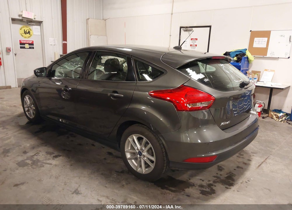 2015 FORD FOCUS SE VIN: 1FADP3K24FL382737