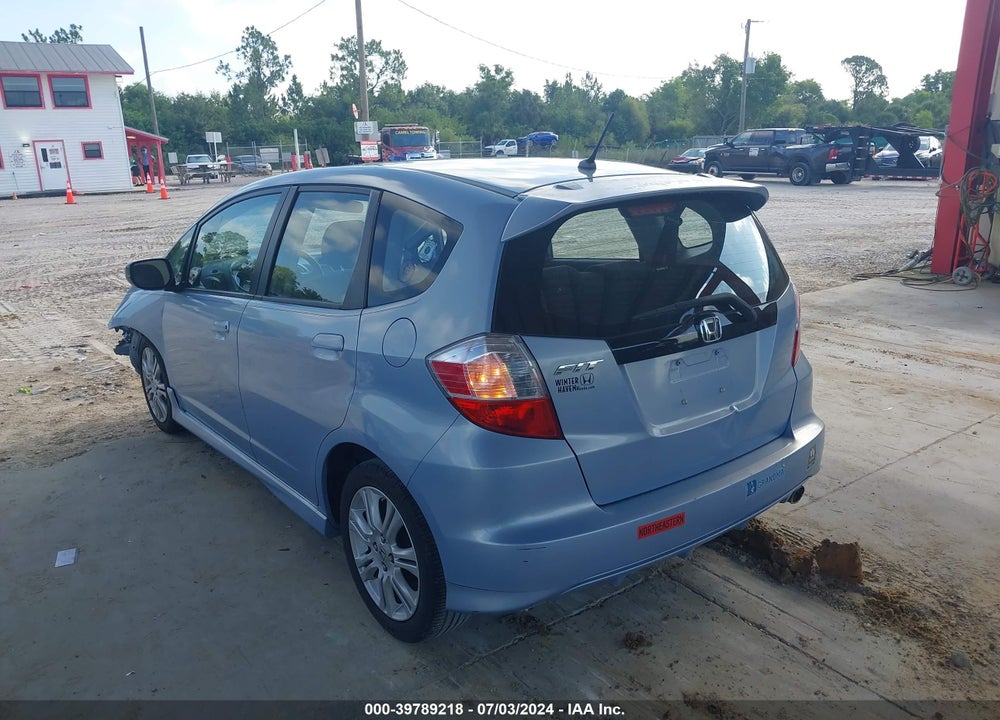 2010 HONDA FIT SPORT VIN: JHMGE8H41AC018088