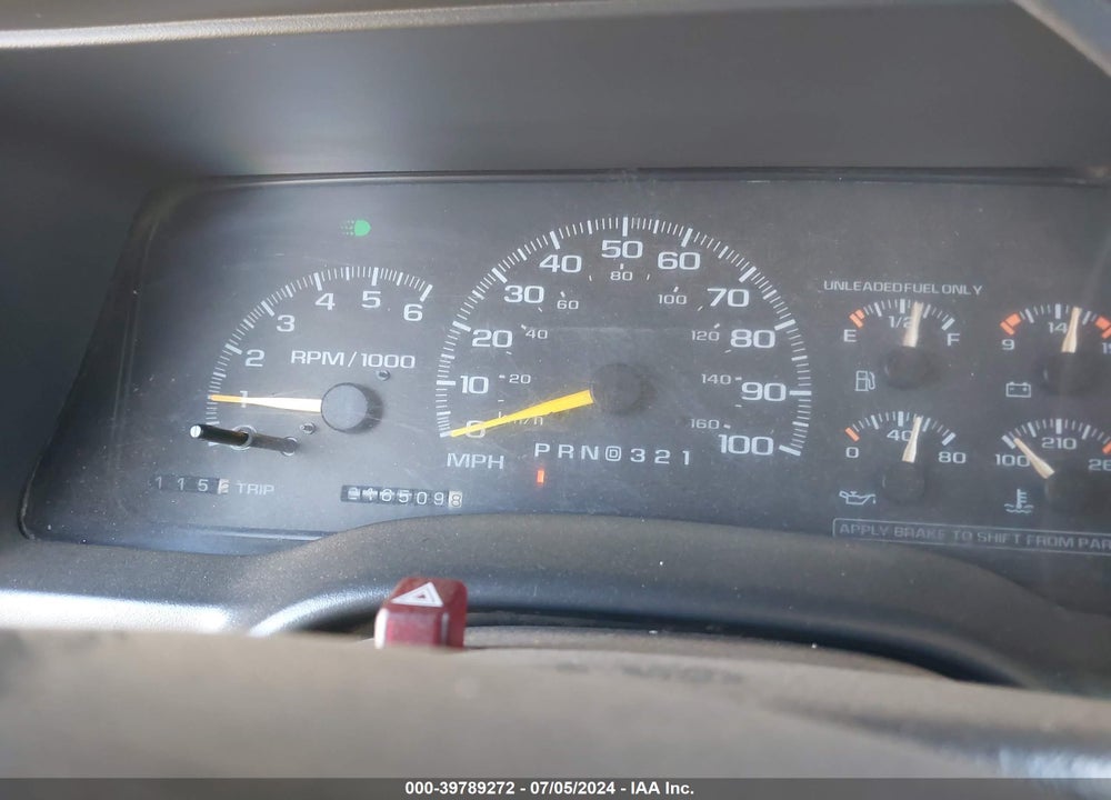 1998 CHEVROLET K2500 FLEETSIDE VIN: 1GCGK24R9WZ175963